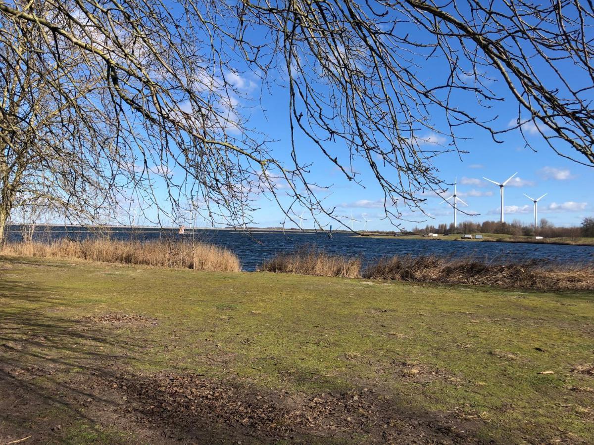 'T Achterom Villa Bruinisse Exteriör bild